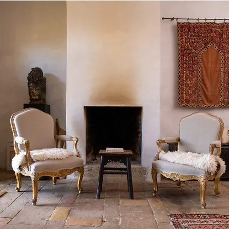 Hotel La Pietra 3*